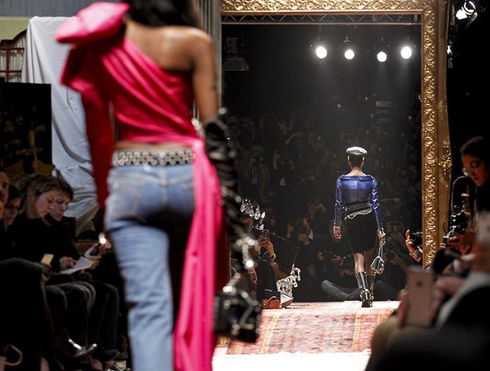 LA-MADE- moschino-02