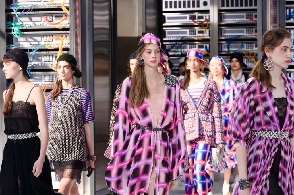 chanel-2017ss-runway-01
